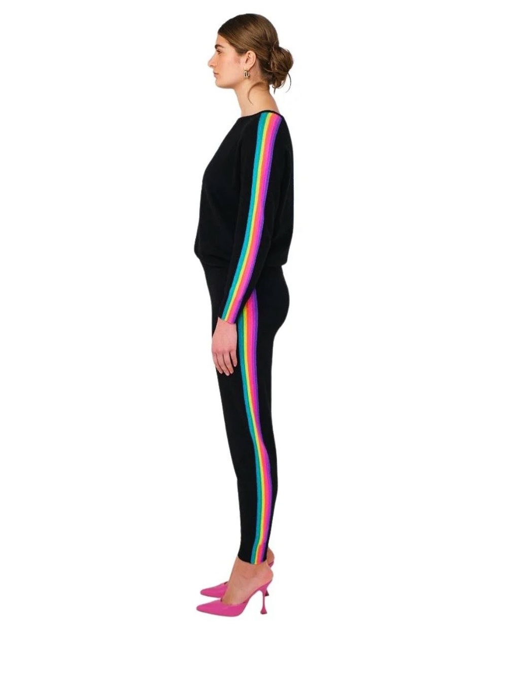 NWT Brodie Fine Cashmere Rainbow
Jogger Pant - Black/Stripes
Periwinkle, Size XS